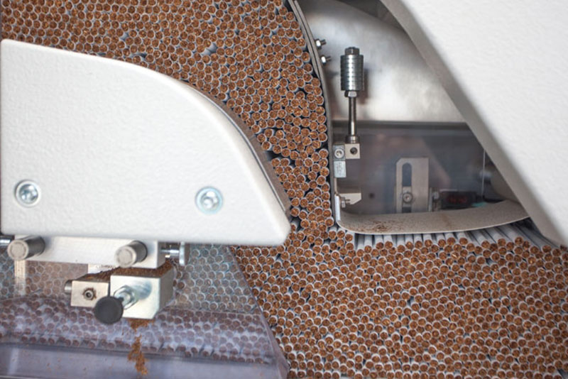 1521682987204784.jpg 香煙流水線.jpg