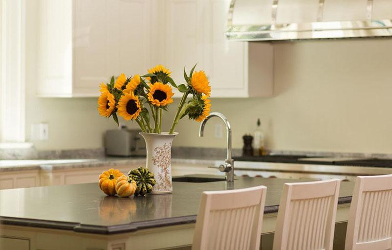 半導(dǎo)體怎么抗腐蝕?工業(yè)除濕機(jī)幫助企業(yè)提高成品率